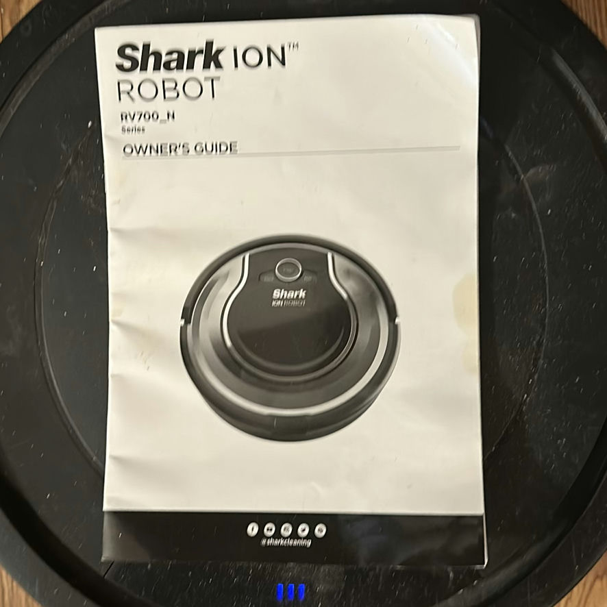 Shark ION Robot Vacuum with Dock and Remote - image 4 of 4