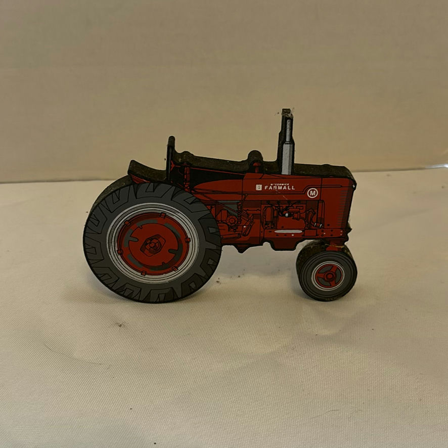 Western Maryland Model Trains, Farmall Tractor, and Store Building - image 3 of 6