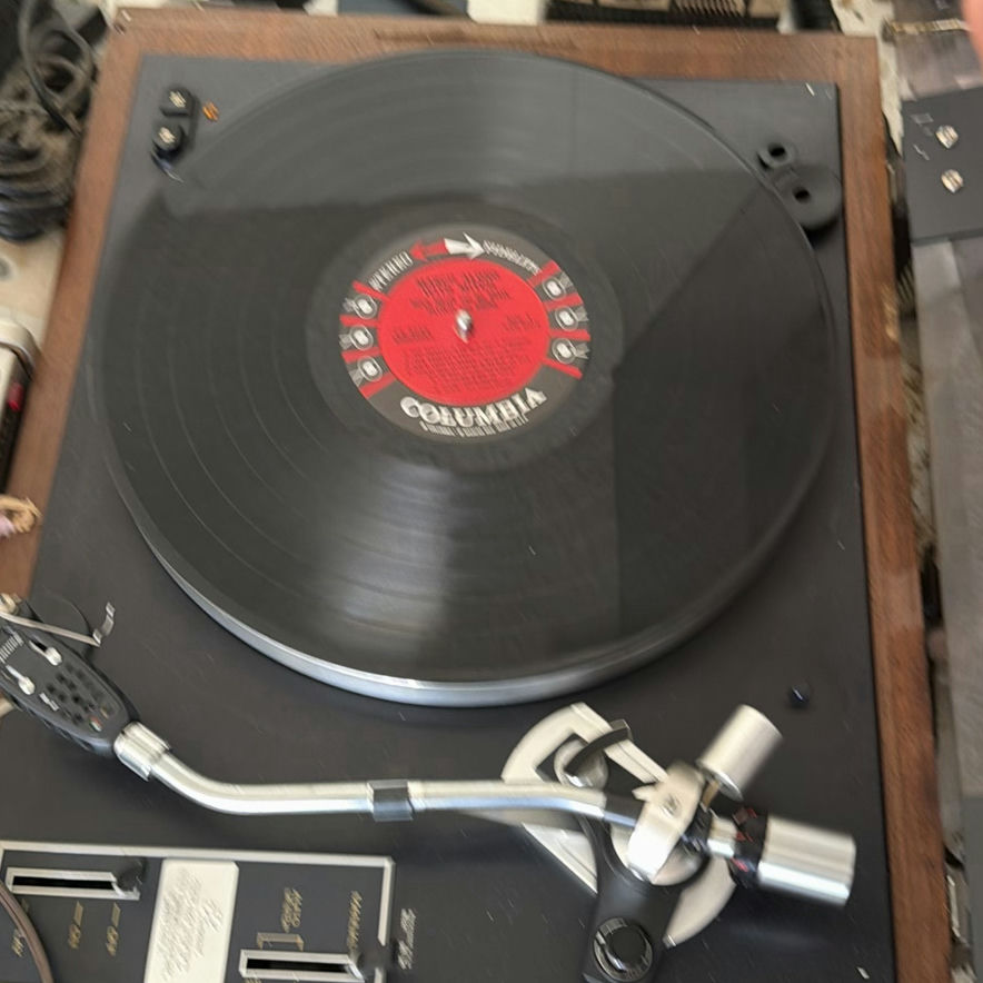 Vintage Audio Equipment and Turntable - image 4 of 5