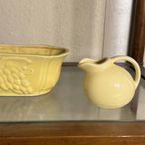 Assorted Ceramic and Glass Kitchenware - thumbnail 6 of 6