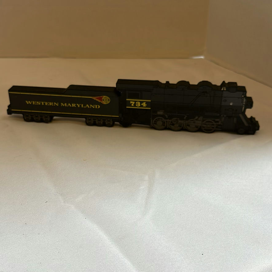 Western Maryland Model Trains, Farmall Tractor, and Store Building - image 4 of 6