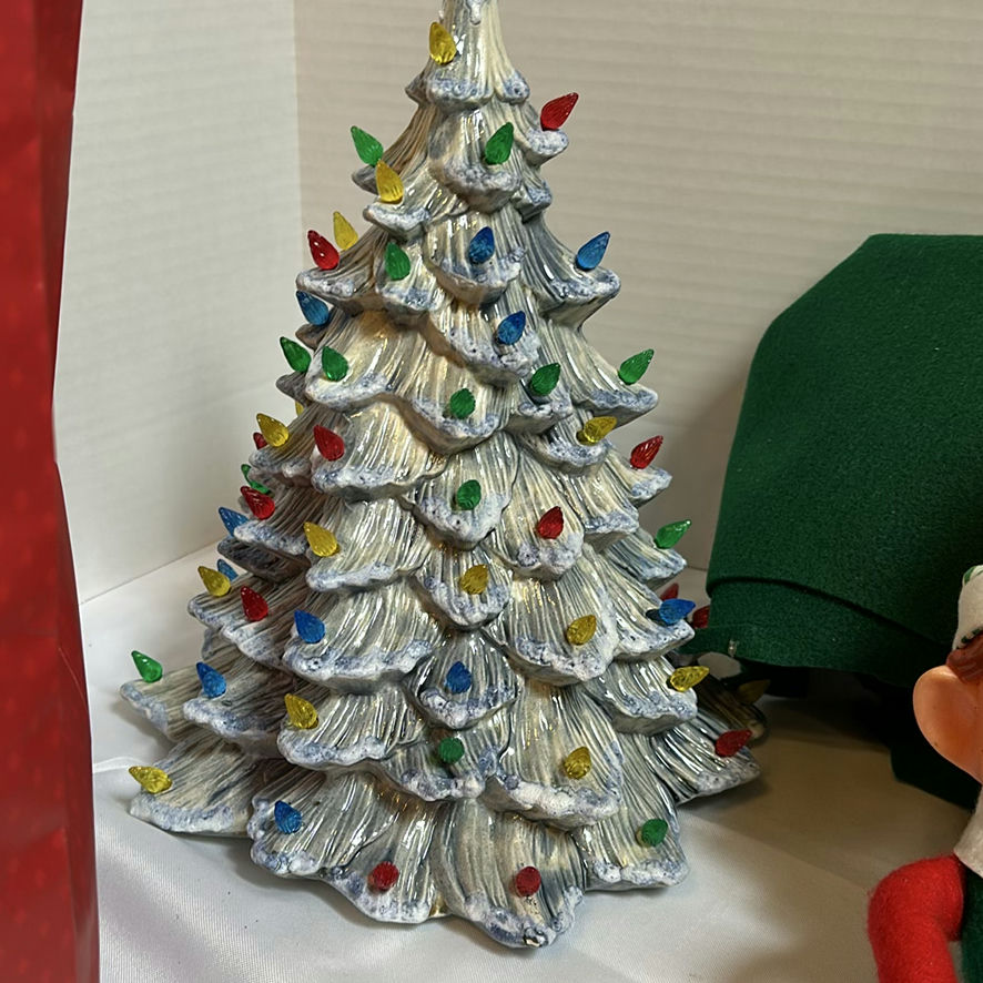 Christmas Holiday Decorations and Figurines - image 6 of 9