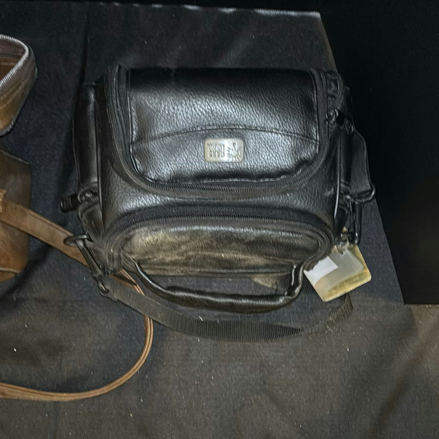Vintage Keystone K-27G Movie Camera with Camera Bags - image 3 of 7