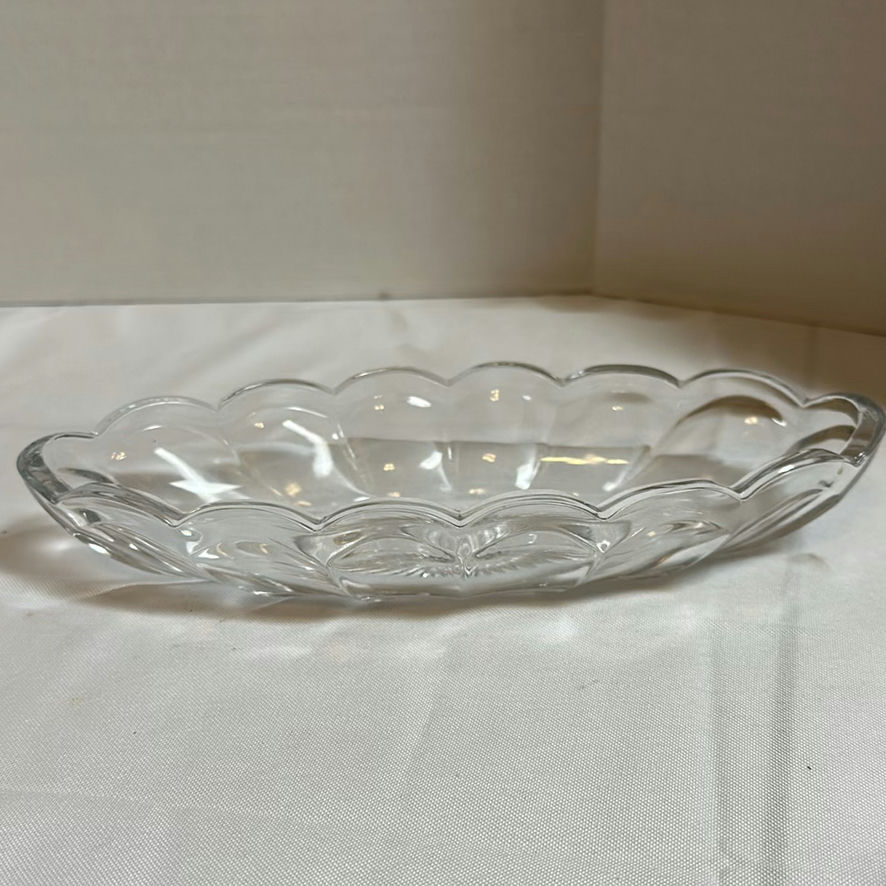 Assorted Clear Glass Serving Bowls and Pedestal Dishes - image 6 of 13