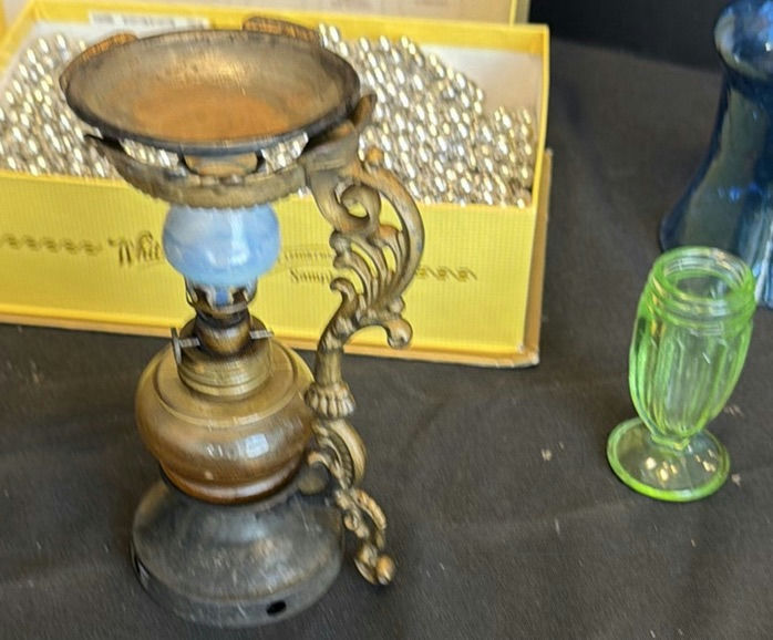 Assorted Vintage Decorative and Glassware Items - image 3 of 6