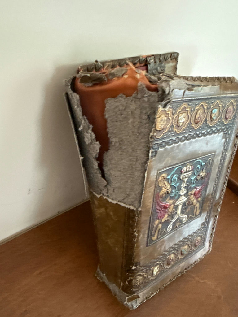 Leather-bound book: The Complete Book of Games - image 2 of 4