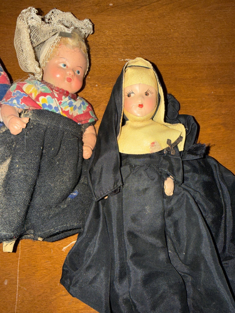 Assorted vintage dolls with cloth bodies - image 2 of 4