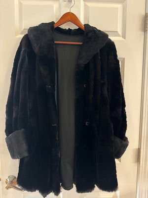 Black fur coat with RPM monogram - Image 1 of 4