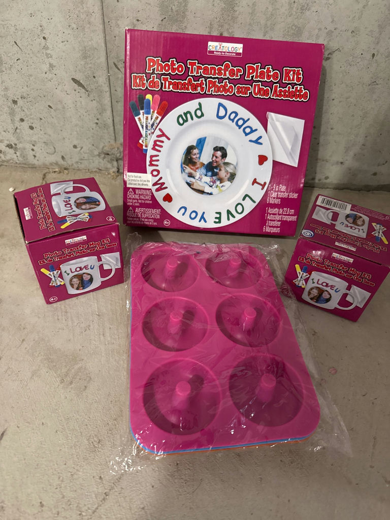 Creatology Photo Transfer Plate Kit and Photo Transfer Mug Kit with pink tray - image 1 of 3