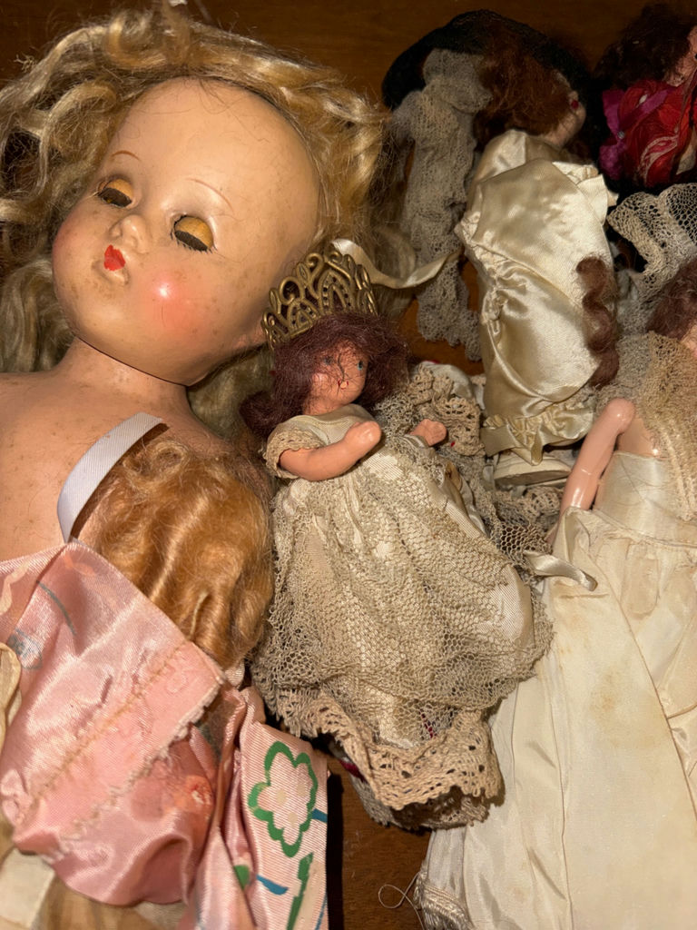 Assorted vintage dolls - image 3 of 4