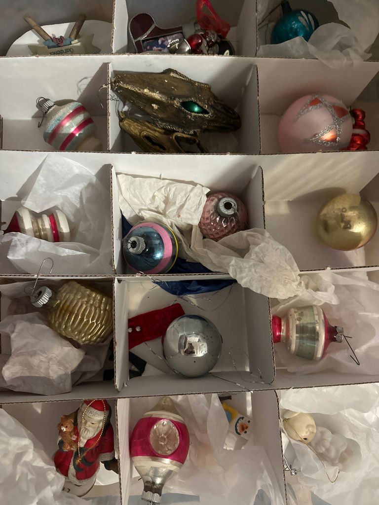 Assorted Christmas ornaments - image 3 of 5