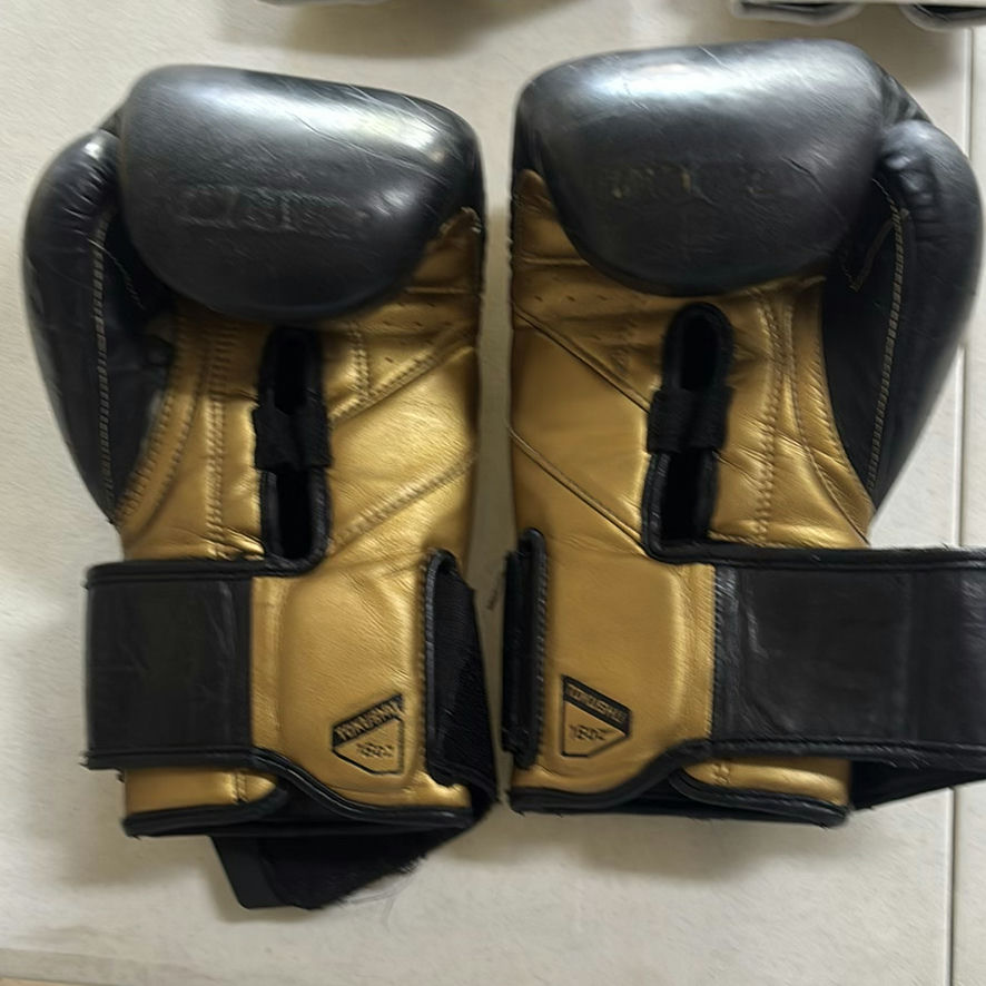 Mixed Boxing and MMA Training Gear Set - image 6 of 10