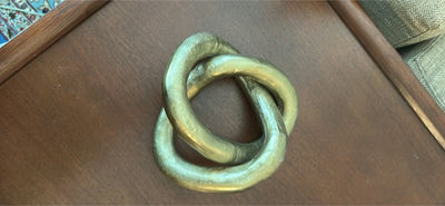 Metal Knot Sculpture and Leaf-Shaped Dish - Image 1 of 3