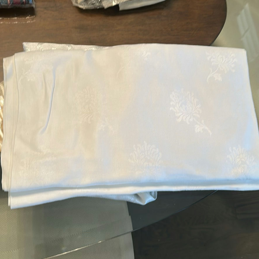 Assorted Table Linens Collection - image 5 of 5