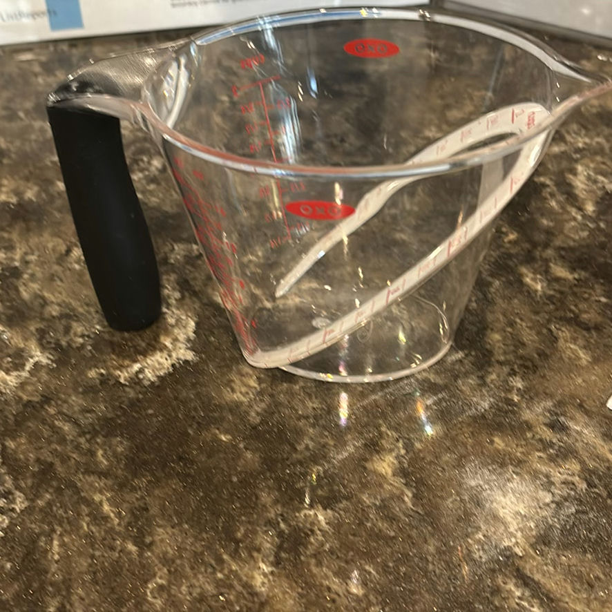 White Ceramic Soup Bowl and Assorted Measuring Cups - image 6 of 12