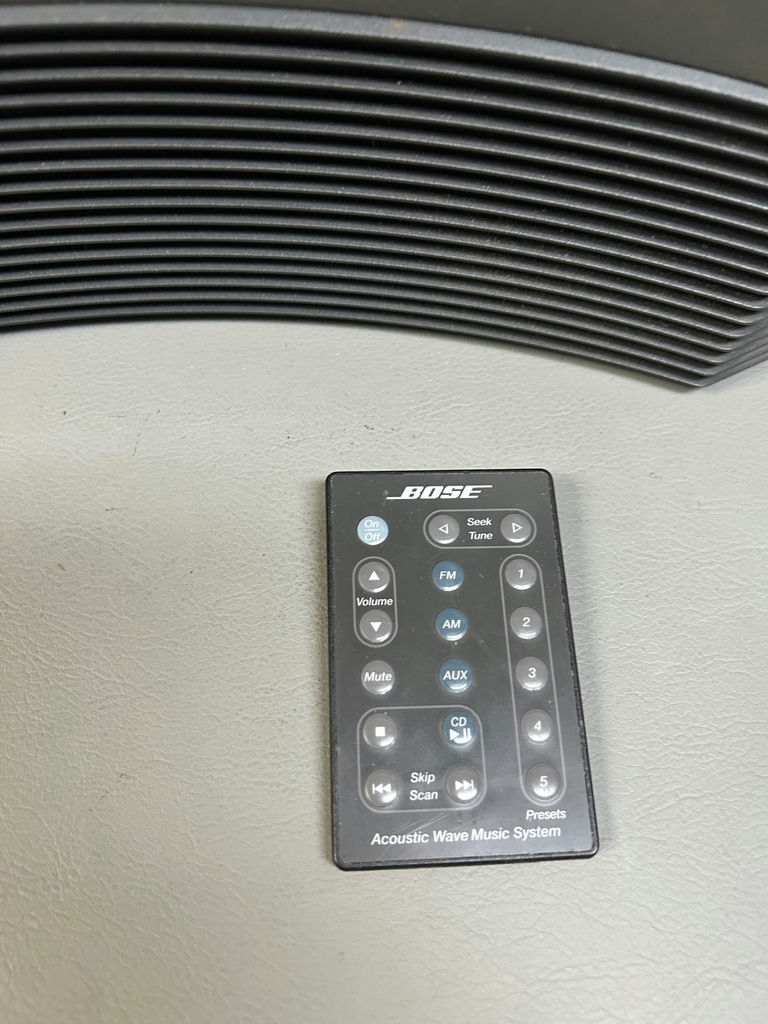 Bose Acoustic Wave Music System  - image 5 of 7