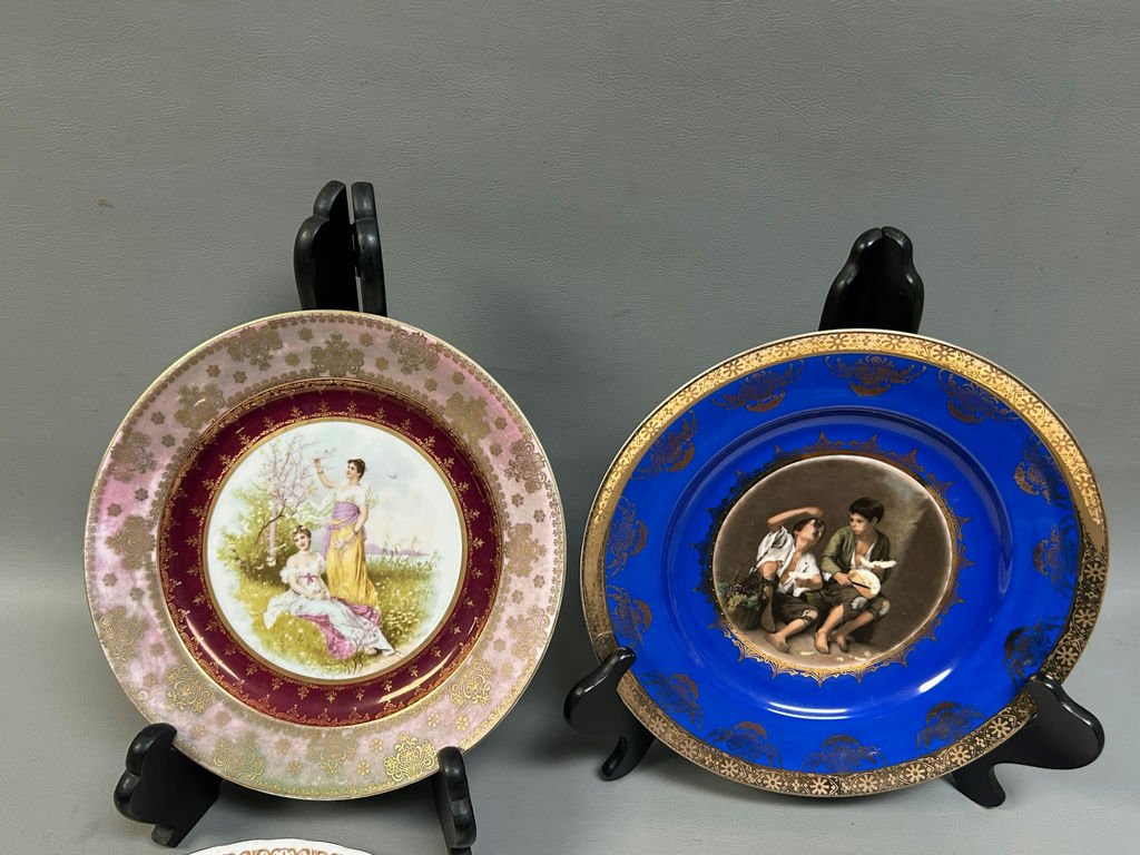 Vintage European Cabinet Plates  - image 4 of 10