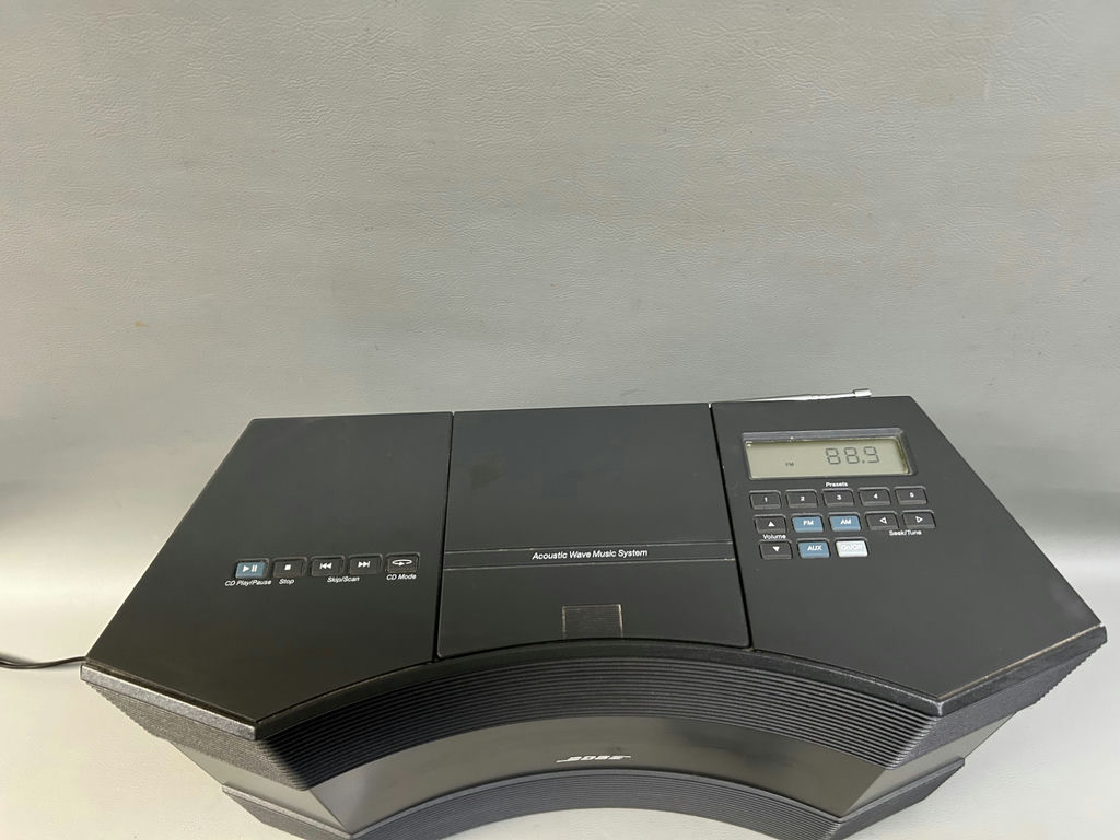 Bose Acoustic Wave Music System  - image 2 of 7