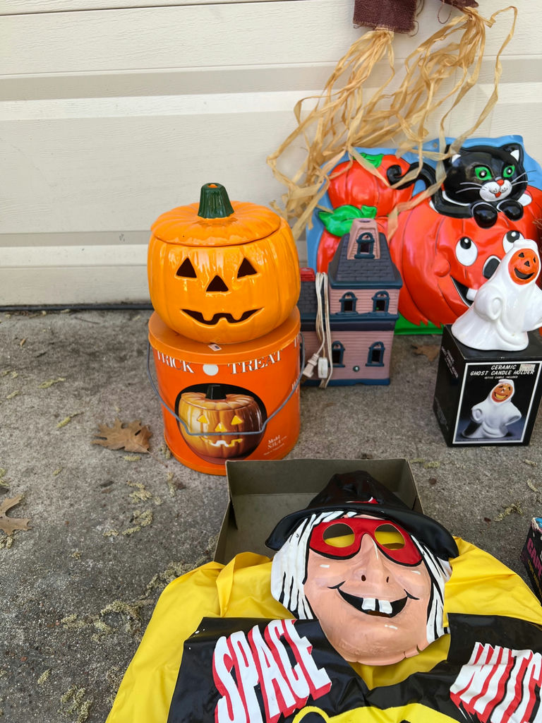 Vintage Halloween decorations and costumes assortment (1960's-80's) - image 3 of 17