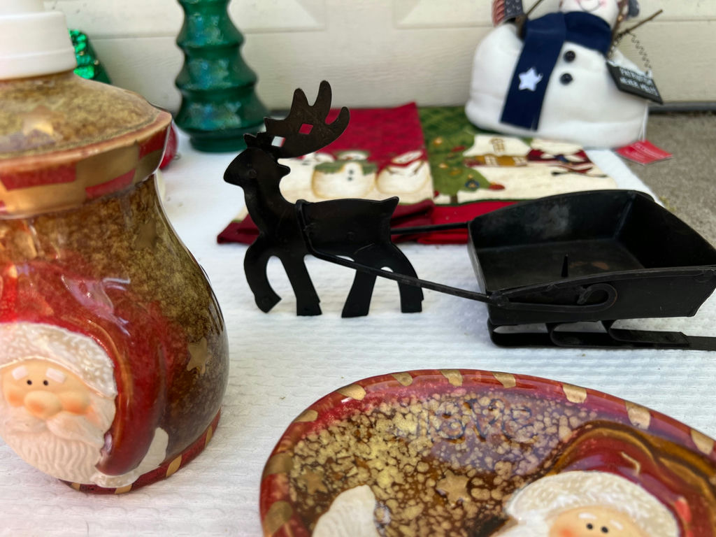 Vintage Christmas Decor Collection: stockings, ornaments, figurines, towels and tree - image 7 of 20