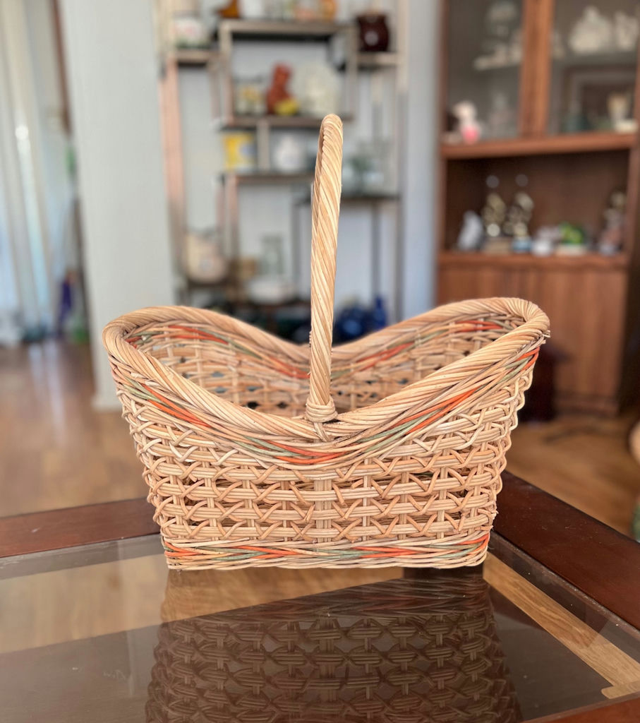 Oval handwoven wicker basket with handle and small wicker basket - image 1 of 14