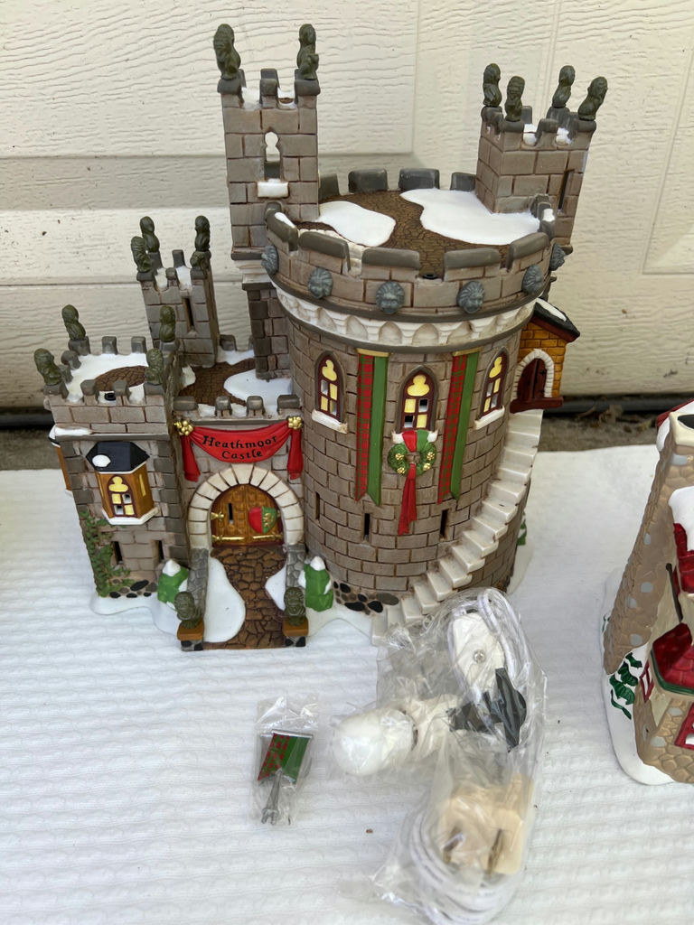 Department 56 Snow Village Christmas ceramic houses and treehouse set in original boxes - image 3 of 5