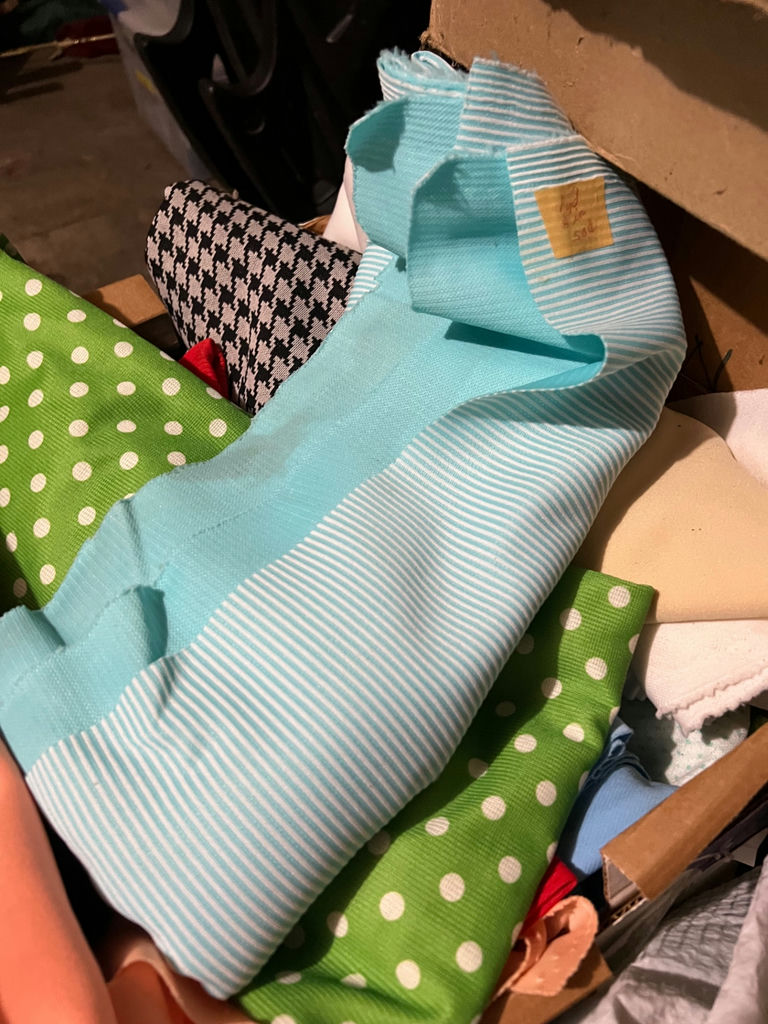 Assorted vintage fabric pieces and textiles: solid, houndstooth, plaid, polka dots, florals, crushed velvet, terry - image 5 of 14