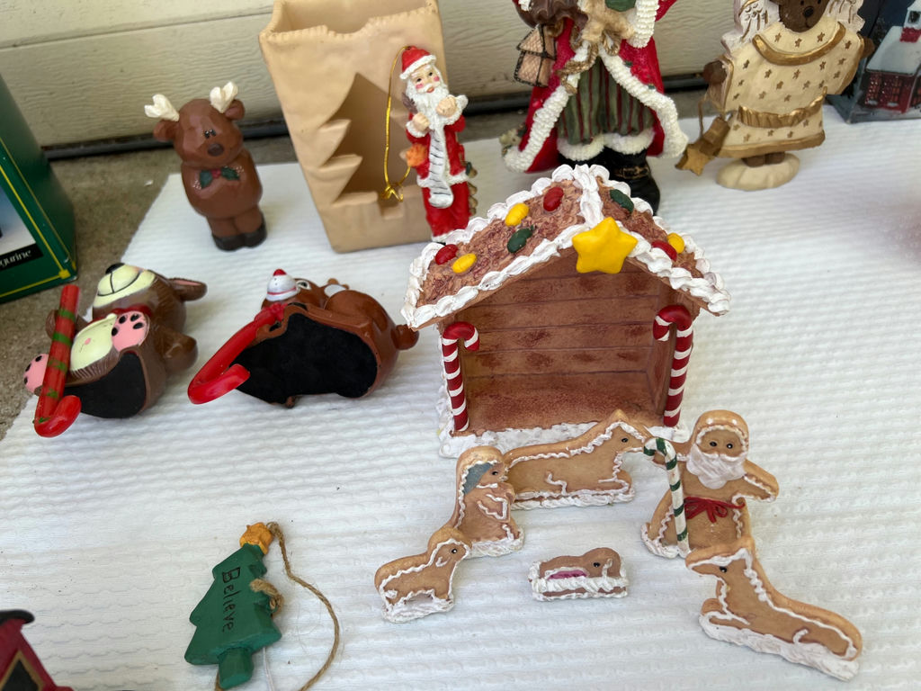 Vintage Assorted Christmas Nativity Figures and Holiday Decor - image 16 of 22