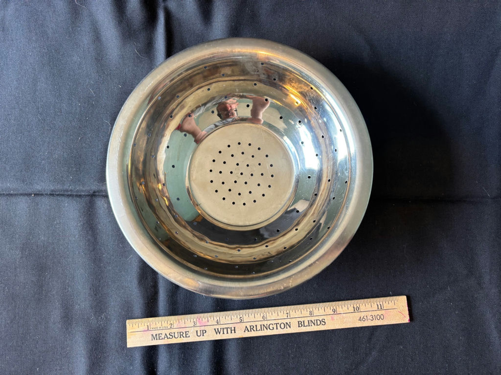 Ribbed Clear Crystal Bowl with Gold Rim, Glass platter, and Metal Steamer Insert - image 4 of 4