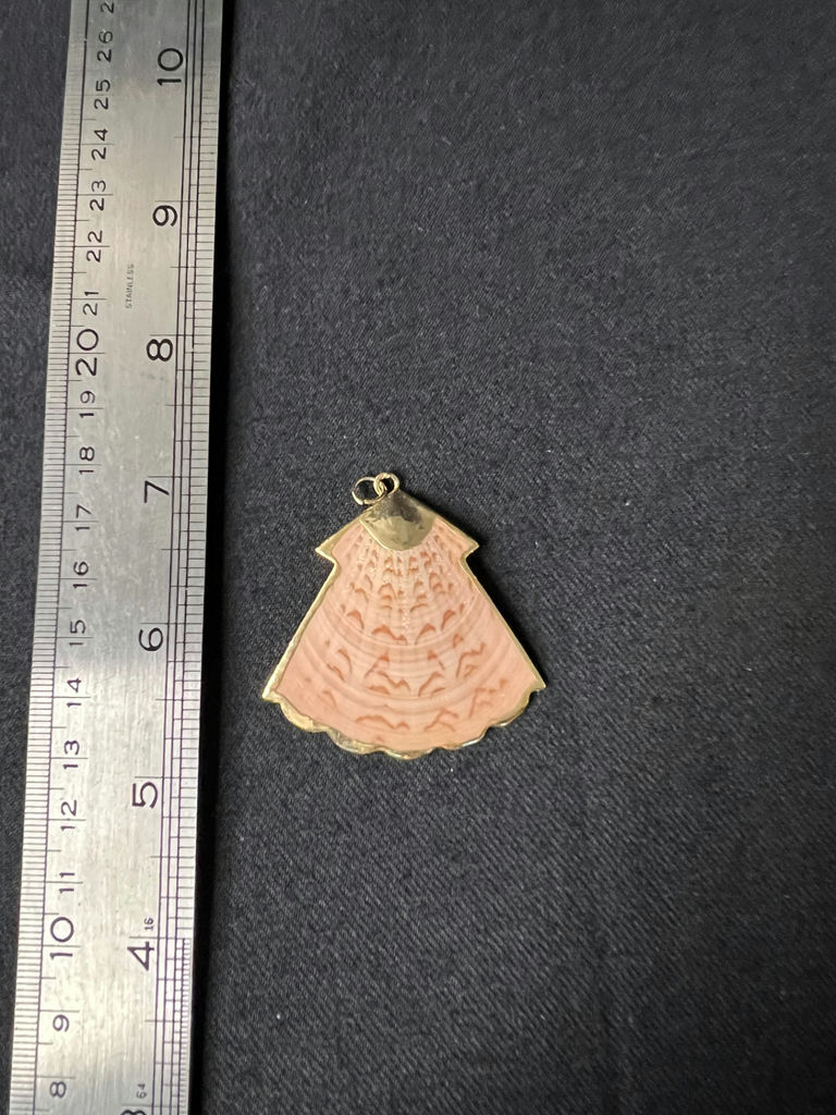 Assorted pendants: flower, shell, and cabochon disk - image 5 of 10