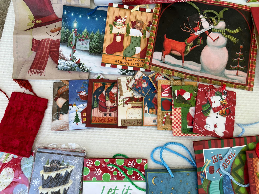 Assorted Christmas Gift Wrap, Bags, Tissue, and Greeting Cards - image 8 of 10