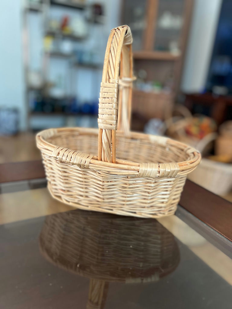 Assorted handwoven baskets - image 13 of 31