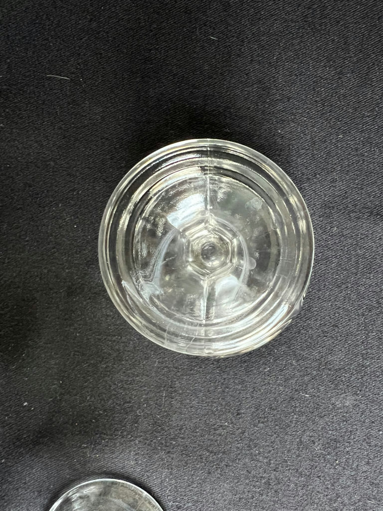 Apple-shaped glass dishes and pedestal dessert cups - image 5 of 12
