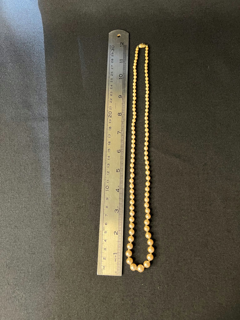 Three Vintage Pearl necklaces - image 3 of 13
