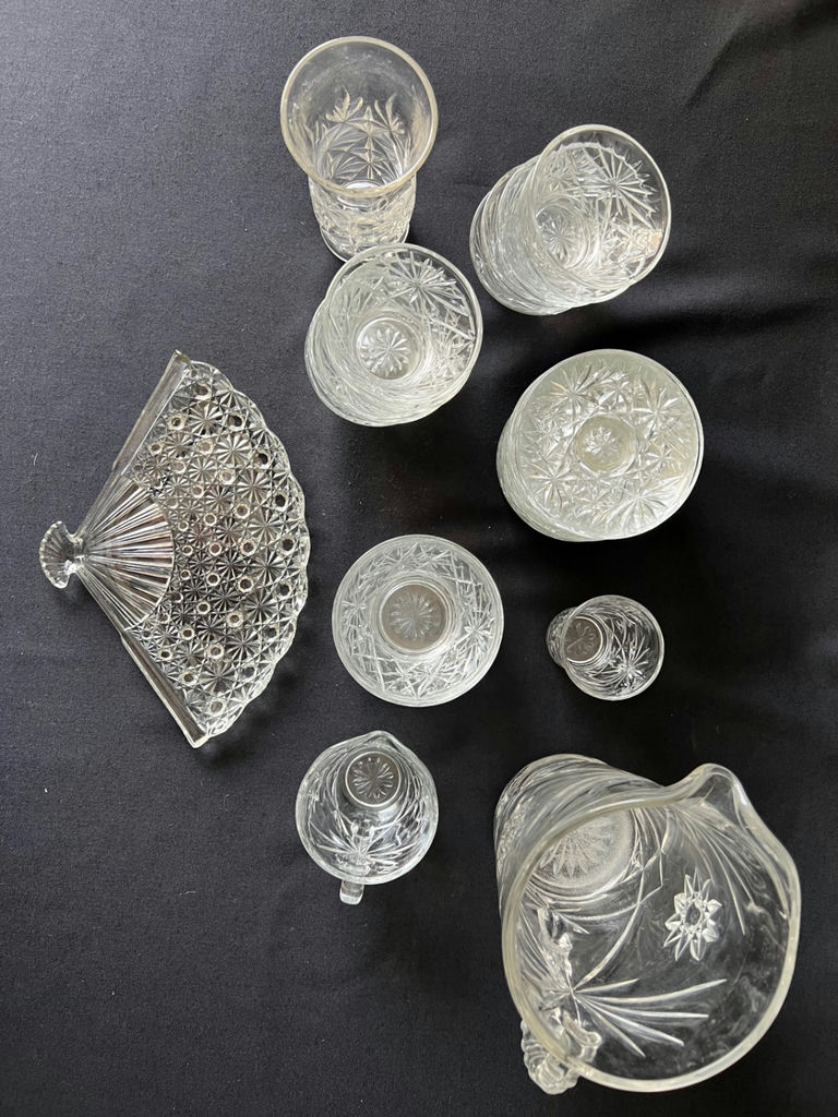 Crystal glassware set with starburst pattern - image 2 of 25