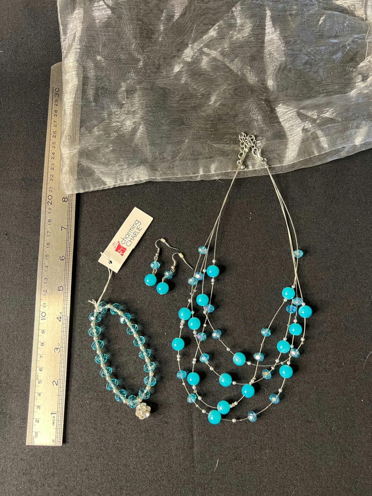 Turquoise colored and Crystal Jewelry Set - image 7 of 7