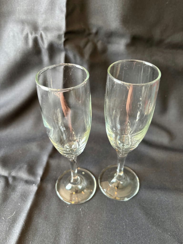 Vintage Green goblets with gold rims and clear champagne flutes - image 6 of 6