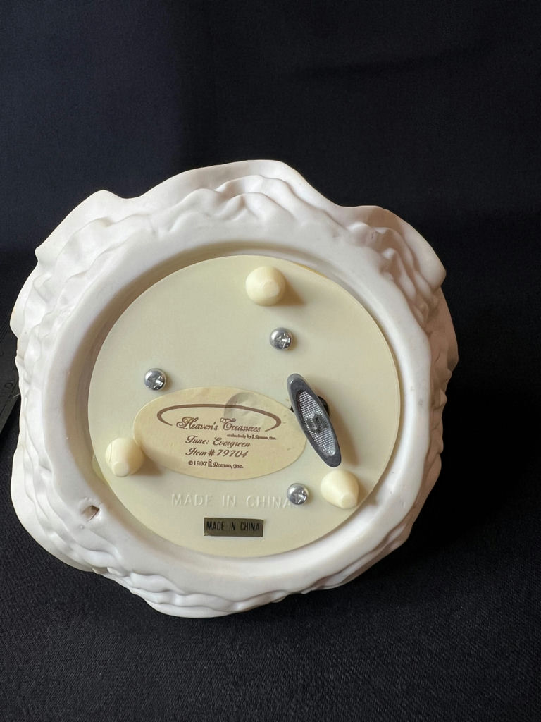 Cream-colored angel figurine and Angel music box - image 9 of 13