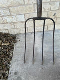 Antique shovels and pitch forks - thumbnail 21 of 22