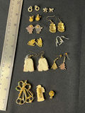 Christmas-themed beaded earrings and pins collection - thumbnail 3 of 9
