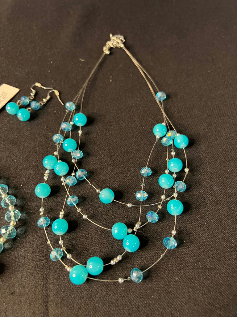 Turquoise colored and Crystal Jewelry Set - image 1 of 7