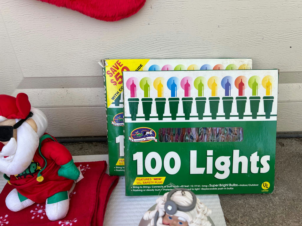 Assorted Christmas decor and holiday mugs - image 3 of 18