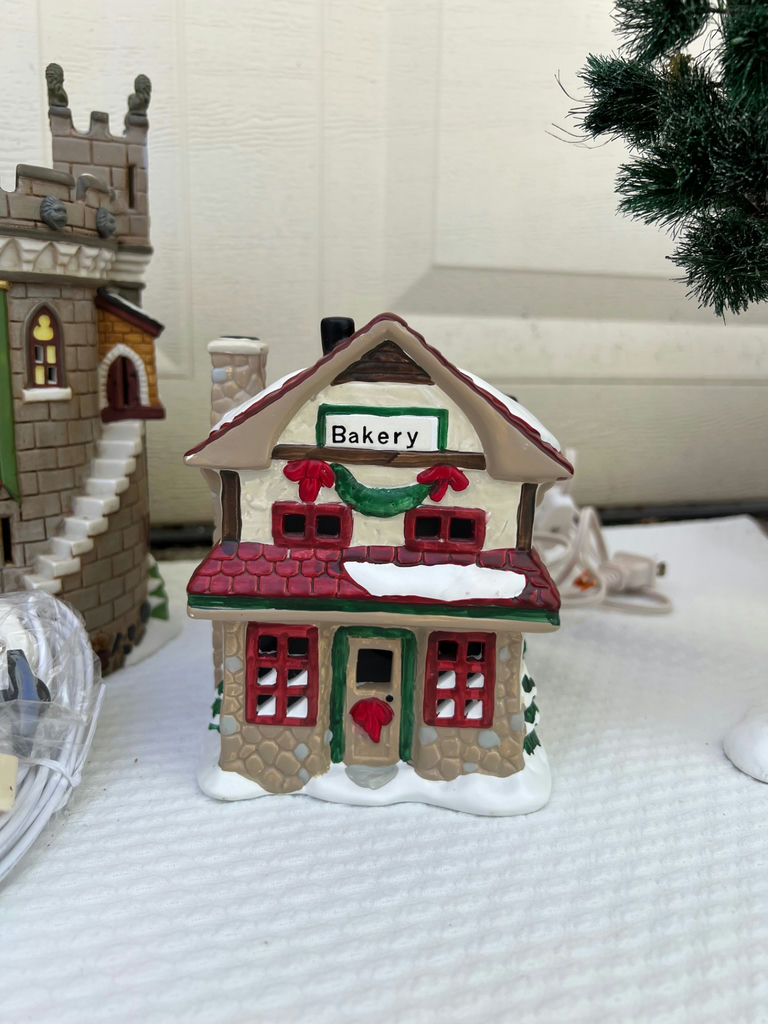Department 56 Snow Village Christmas ceramic houses and treehouse set in original boxes - image 2 of 5