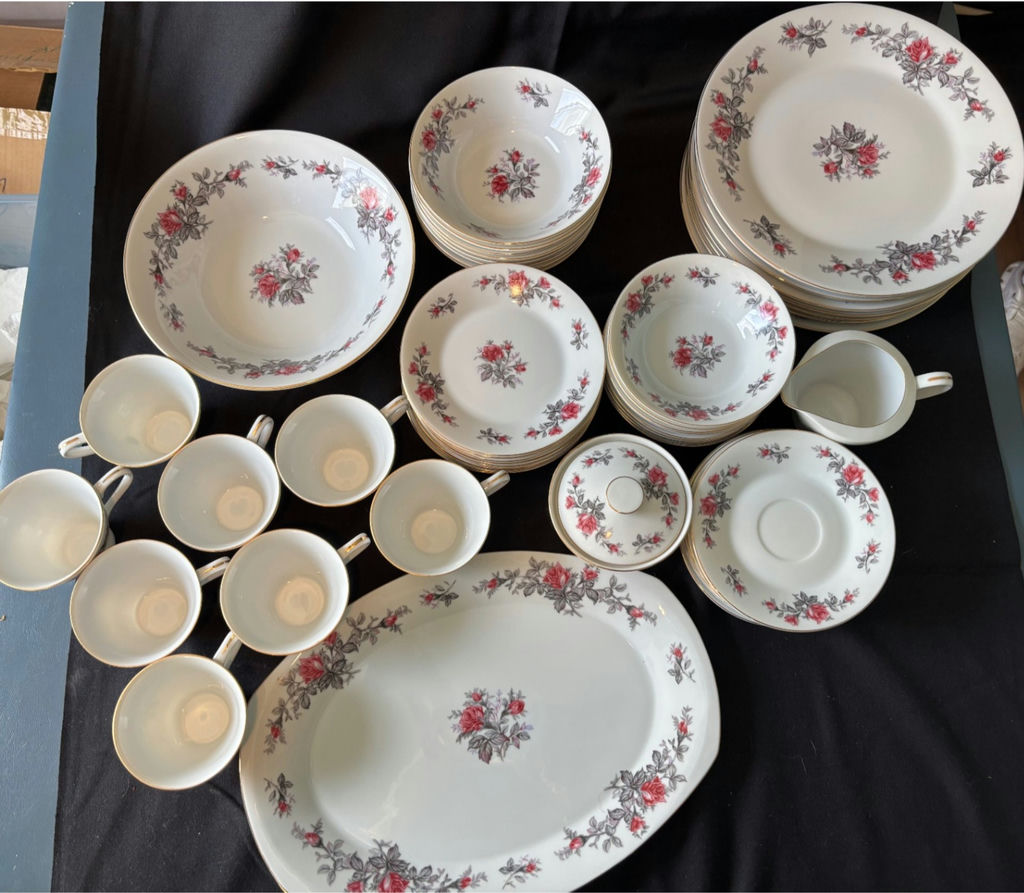 Vintage Fine China dinnerware set - made in Japan - image 2 of 20