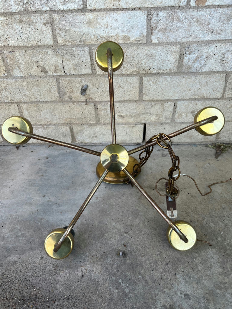 Vintage chandelier and lamps - image 1 of 15