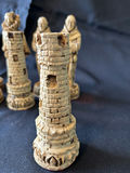 Vintage Aztec vs Conquistador chess pieces set - thumbnail 14 of 16