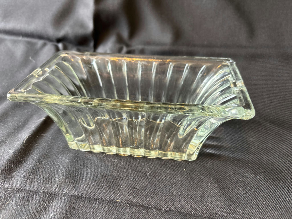 Rectangular ribbed glass dish and round scalloped glass dish - image 1 of 7