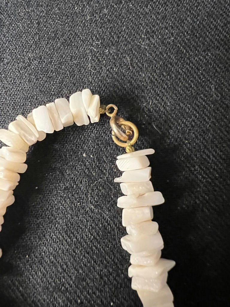 Gold-tone shell-themed jewelry assortment - image 9 of 14