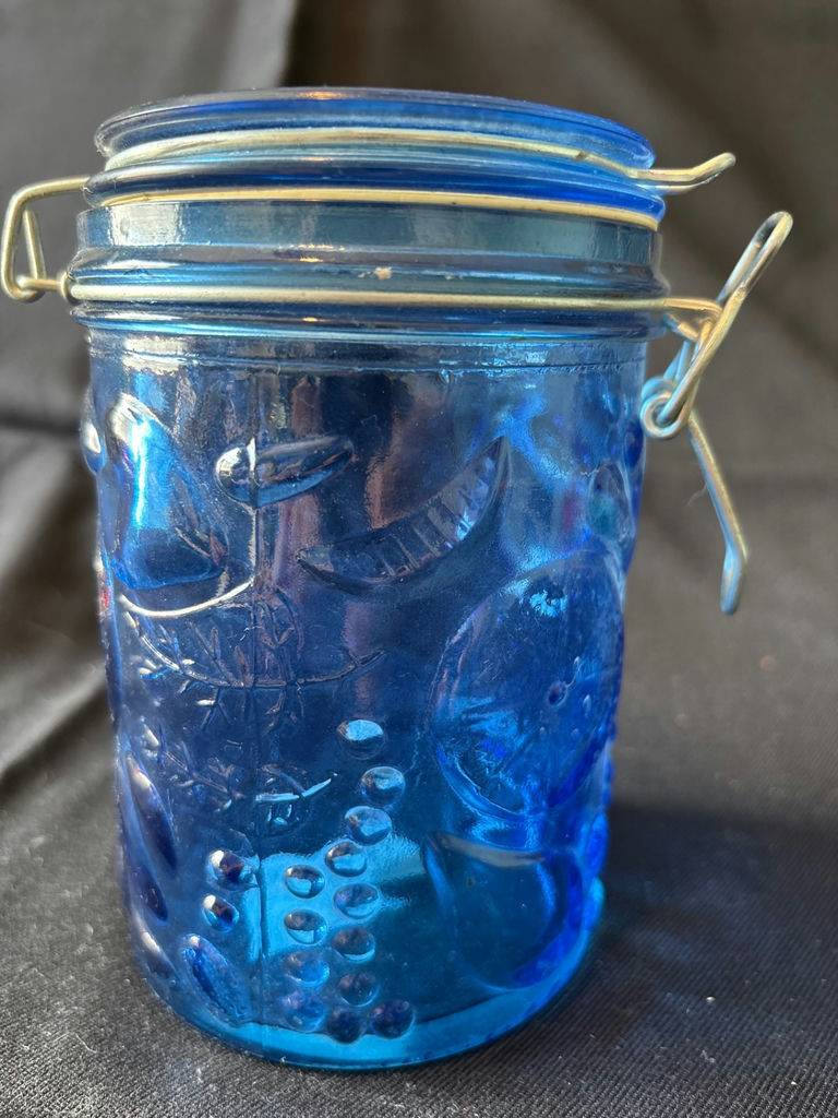 Vintage ceramic grape-pattern gravy boat, and blue embossed glass jar - image 6 of 7