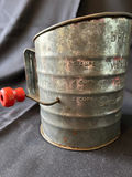 Vintage hand mixer and Antique flour sifter - thumbnail 5 of 6